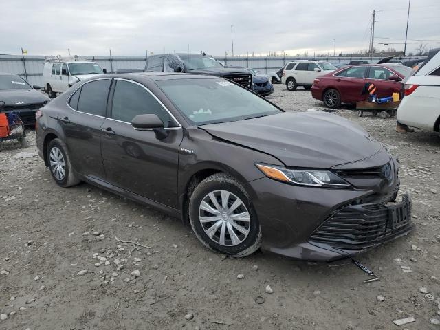 4T1B31HK1JU507037 - 2018 TOYOTA CAMRY LE GRAY photo 4