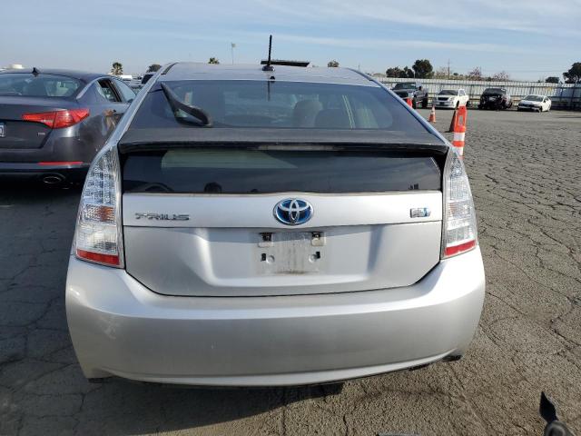 JTDKN3DU8B0249061 - 2011 TOYOTA PRIUS SILVER photo 6