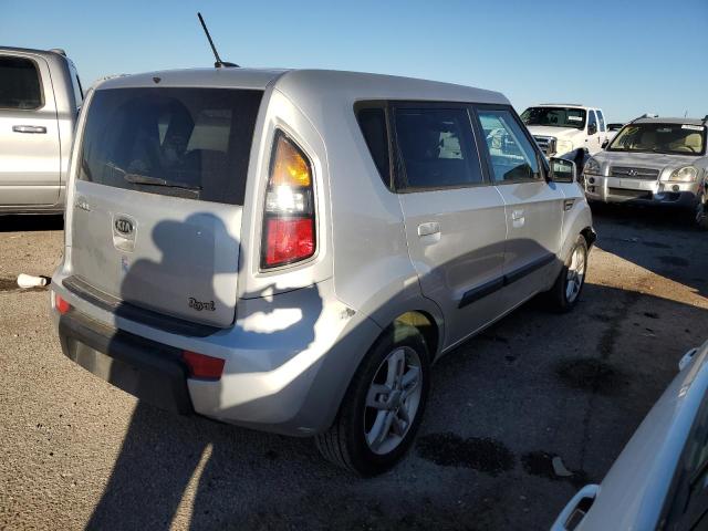 KNDJT2A29A7702799 - 2010 KIA SOUL + SILVER photo 3