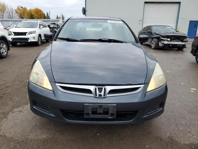 1HGCM56346A808355 - 2006 HONDA ACCORD SE GRAY photo 5