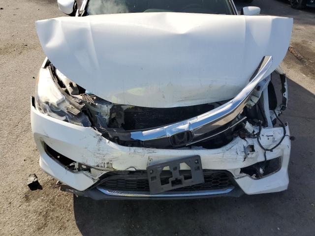 1HGCR2F51GA026128 - 2016 HONDA ACCORD SPORT Белый фото 11