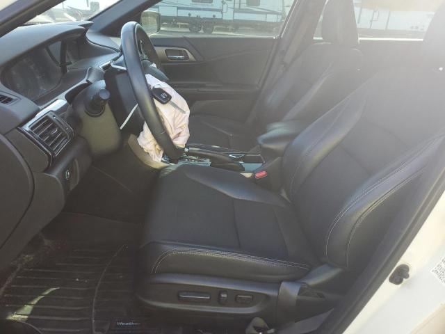 1HGCR2F51GA026128 - 2016 HONDA ACCORD SPORT Белый фото 7