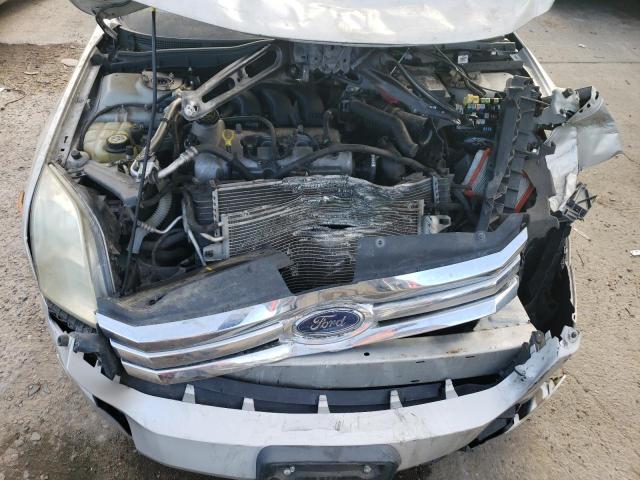 3FAHP08118R200561 - 2008 FORD FUSION SEL SILVER photo 11