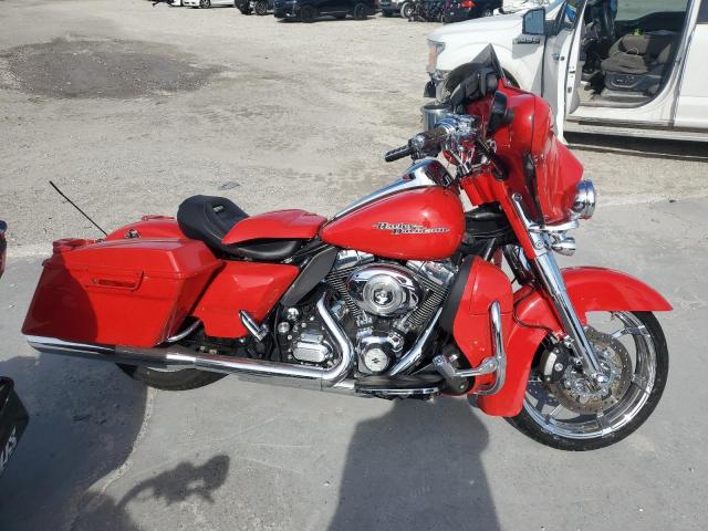 2011 HARLEY-DAVIDSON FLHX, 