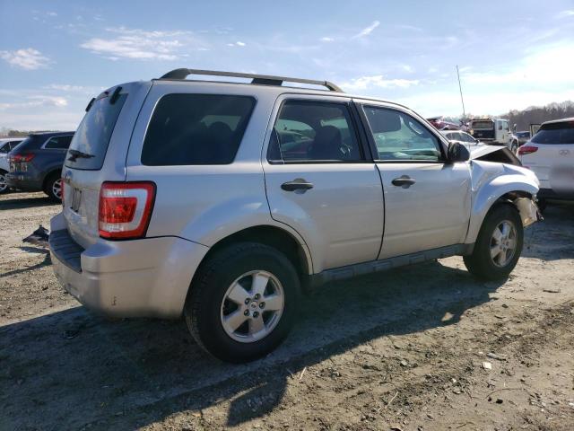 1FMCU9D70BKB09249 - 2011 FORD ESCAPE XLT GRAY photo 3