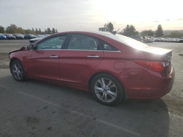 5NPEC4AC6CH364718 - 2012 HYUNDAI SONATA SE RED photo 2