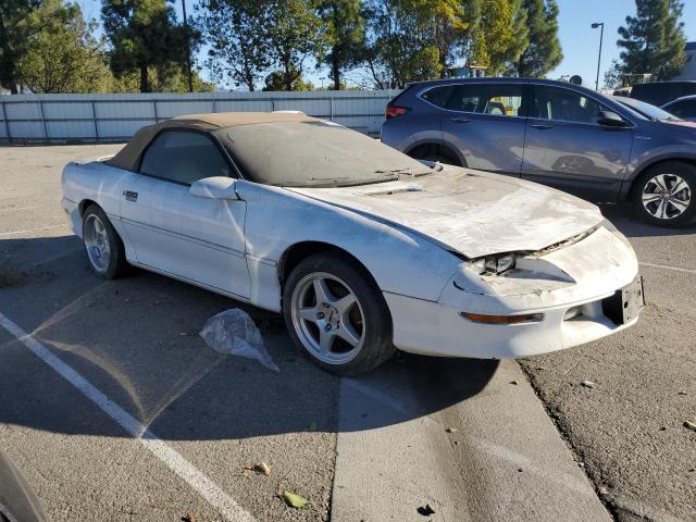 2G1FP32K5V2148021 - 1997 CHEVROLET CAMARO BASE WHITE photo 4