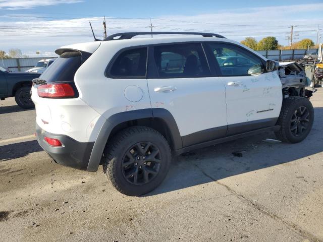1C4PJMBS3HW567992 - 2017 JEEP CHEROKEE TRAILHAWK WHITE photo 3