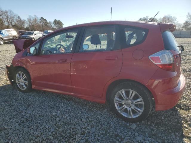 JHMGE8G54BS000122 - 2011 HONDA FIT SPORT RED photo 2