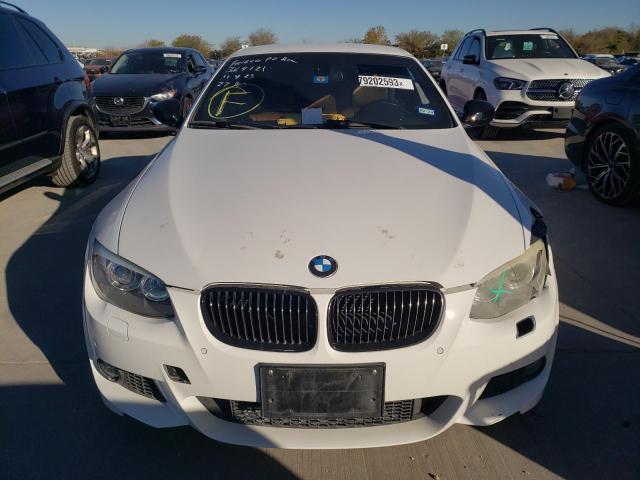 WBADX1C5XBE569757 - 2011 BMW 335 IS WHITE photo 5