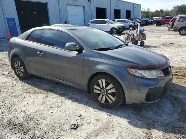 KNAFU6A23D5709108 - 2013 KIA FORTE EX GRAY photo 4