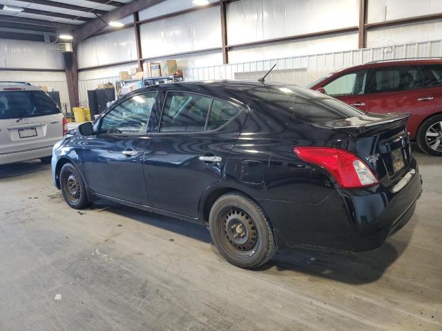 3N1CN7AP1HL873938 - 2017 NISSAN VERSA S BLACK photo 2