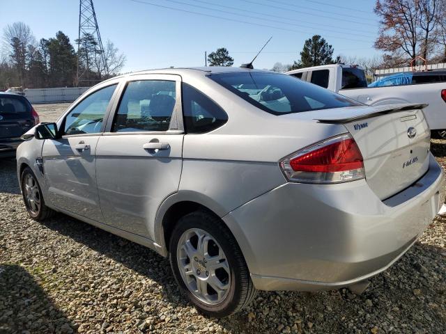 1FAHP35N58W212962 - 2008 FORD FOCUS SE SILVER photo 2