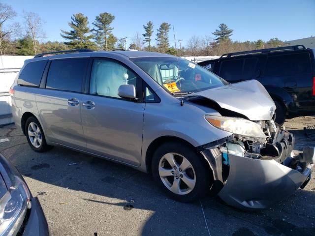 5TDKK3DC4CS177046 - 2012 TOYOTA SIENNA LE SILVER photo 4