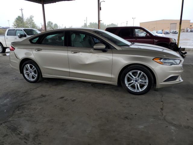 3FA6P0H70JR140533 - 2018 FORD FUSION SE BEIGE photo 4