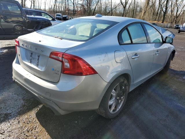 YV140MTL8H2425863 - 2017 VOLVO S60 DYNAMIC SILVER photo 3