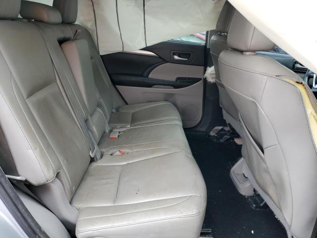 5TDJKRFH1GS504841 - 2016 TOYOTA HIGHLANDER XLE SILVER photo 11