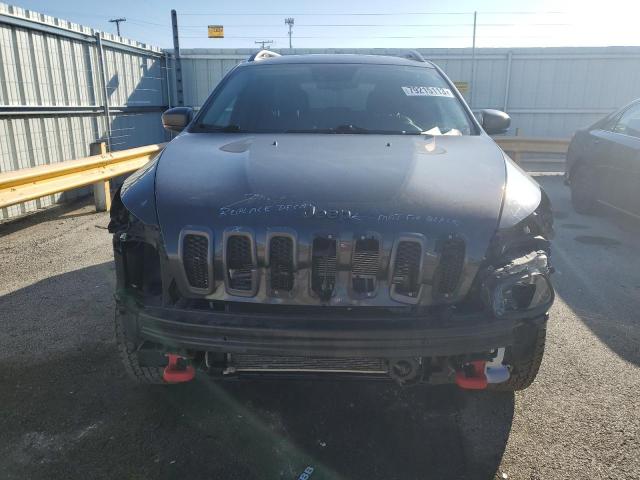 1C4PJMBX4JD535193 - 2018 JEEP CHEROKEE TRAILHAWK CHARCOAL photo 5