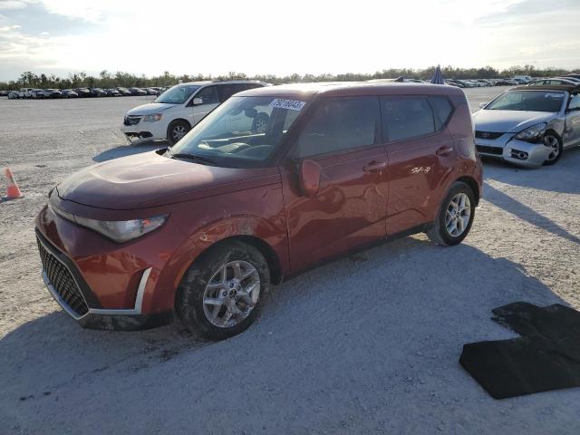 KNDJ23AU1P7850478 - 2023 KIA SOUL LX BURGUNDY photo 1