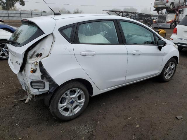 3FADP4EJXGM174712 - 2016 FORD FIESTA SE WHITE photo 3