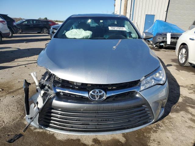 4T1BF1FKXHU782586 - 2017 TOYOTA CAMRY LE SILVER photo 5