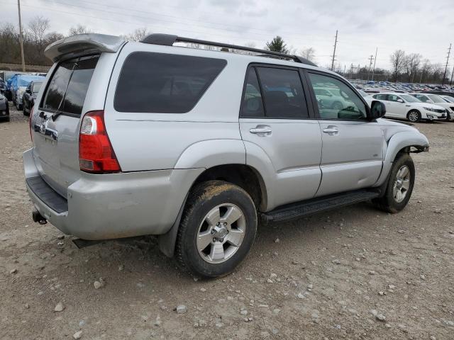 JTEZU14R58K011890 - 2008 TOYOTA 4RUNNER SR5 SILVER photo 3