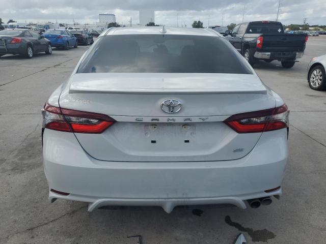 4T1T11AK7PU122465 - 2023 TOYOTA CAMRY SE NIGHT SHADE WHITE photo 6