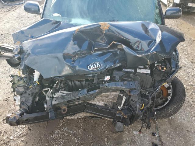 KNDJP3A52J7564558 - 2018 KIA SOUL + BLUE photo 11