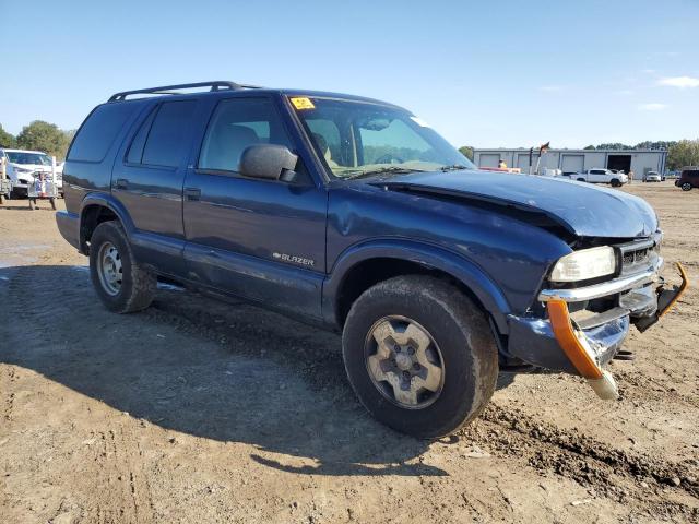 1GNDT13W22K123926 - 2002 CHEVROLET BLAZER BLUE photo 4