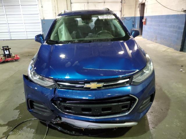 3GNCJLSB7KL373768 - 2019 CHEVROLET TRAX 1LT BLUE photo 5