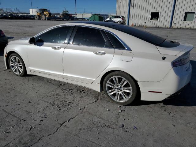 3LN6L2G96ER823052 - 2014 LINCOLN MKZ WHITE photo 2