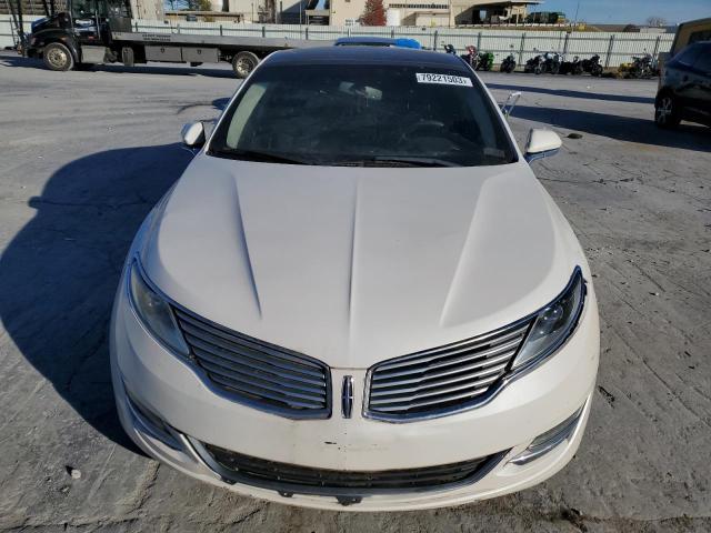 3LN6L2G96ER823052 - 2014 LINCOLN MKZ WHITE photo 5