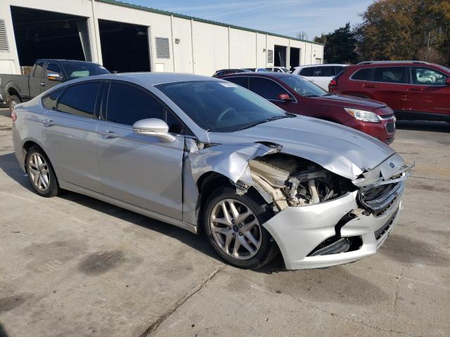 3FA6P0H76GR109506 - 2016 FORD FUSION SE SILVER photo 4