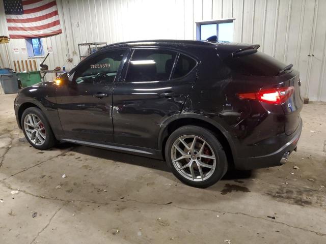 ZASFAKNNXJ7B82751 - 2018 ALFA ROMEO STELVIO TI SPORT BLACK photo 2