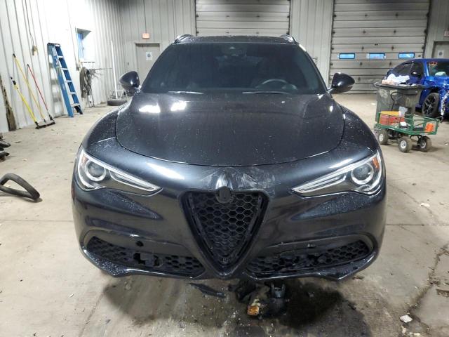 ZASFAKNNXJ7B82751 - 2018 ALFA ROMEO STELVIO TI SPORT BLACK photo 5