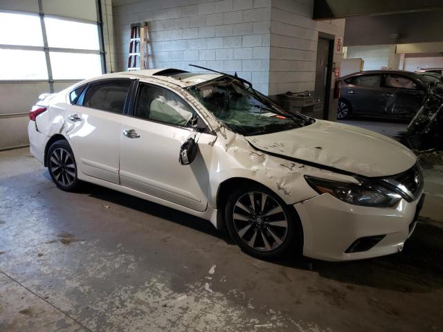 1N4AL3AP4GC237243 - 2016 NISSAN ALTIMA 2.5 WHITE photo 4