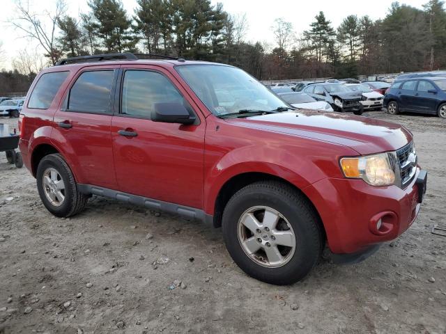 1FMCU9DGXBKC37997 - 2011 FORD ESCAPE XLT RED photo 4