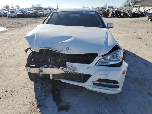 WDDGF8BB4CA609994 - 2012 MERCEDES-BENZ C 300 4MATIC WHITE photo 5