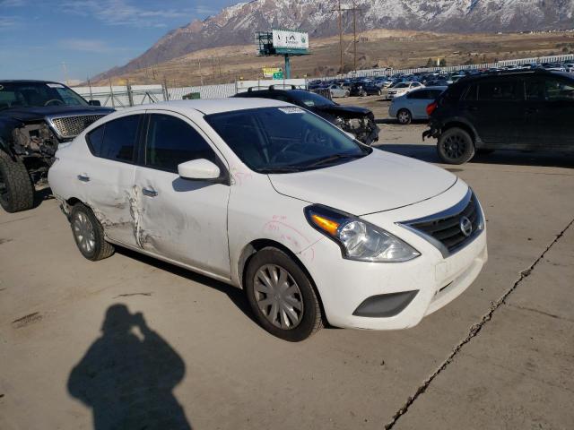 3N1CN7AP2HL822898 - 2017 NISSAN VERSA S WHITE photo 4