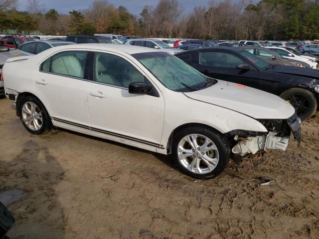 3FAHP0HA4CR158038 - 2012 FORD FUSION SE WHITE photo 4