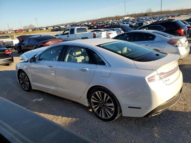 3LN6L5E91KR628489 - 2019 LINCOLN MKZ RESERVE II WHITE photo 2