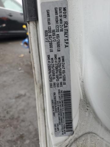 ZFBERFBBXJ6J04123 - 2018 RAM PROMASTER SLT Blanc photo 14