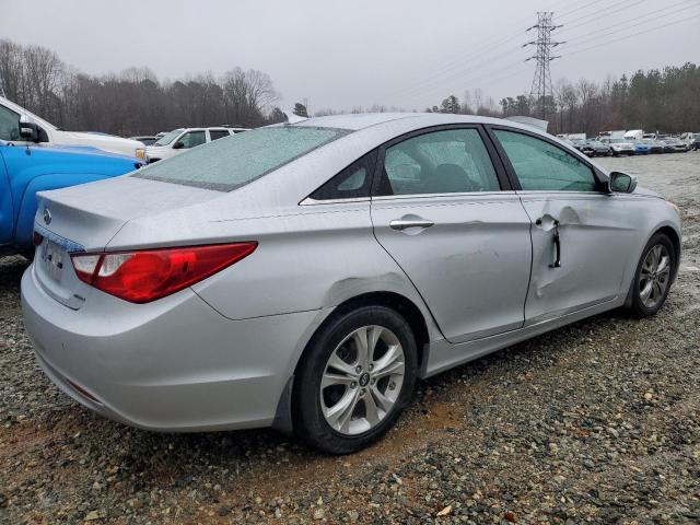 5NPEC4AC4BH127434 - 2011 HYUNDAI SONATA SE SILVER photo 3