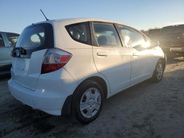 JHMGE8H35CC020372 - 2012 HONDA FIT WHITE photo 3