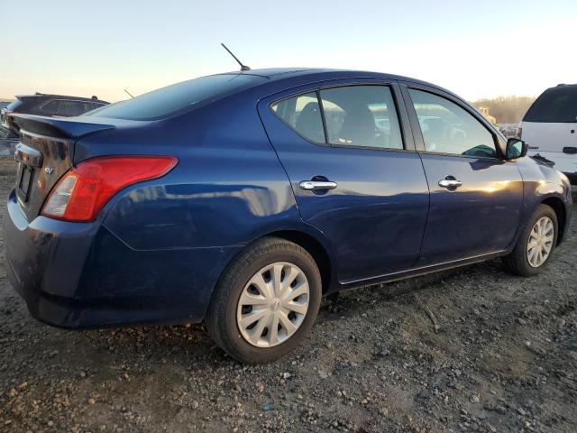 3N1CN7APXJL850504 - 2018 NISSAN VERSA S BLUE photo 3