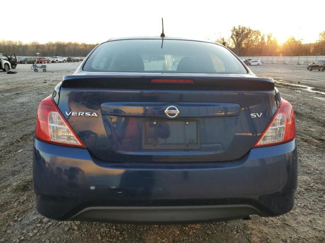 3N1CN7APXJL850504 - 2018 NISSAN VERSA S BLUE photo 6