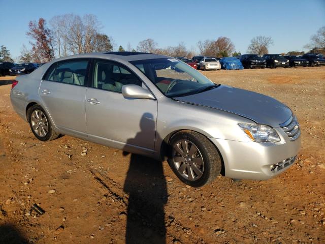 4T1BK36B67U235059 - 2007 TOYOTA AVALON XL SILVER photo 4