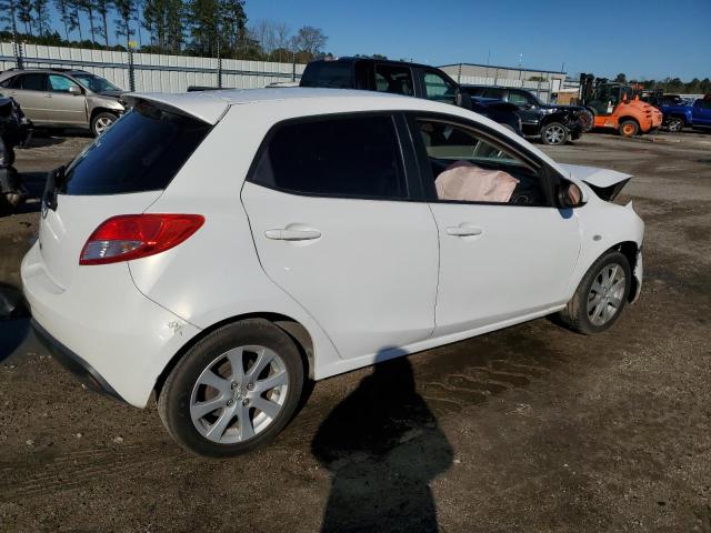 JM1DE1LY4C0141894 - 2012 MAZDA MAZDA2 WHITE photo 3