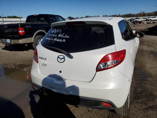 JM1DE1LY4C0141894 - 2012 MAZDA MAZDA2 WHITE photo 6