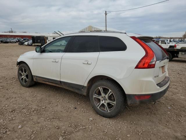 YV4902DZ1B2136993 - 2011 VOLVO XC60 T6 WHITE photo 2